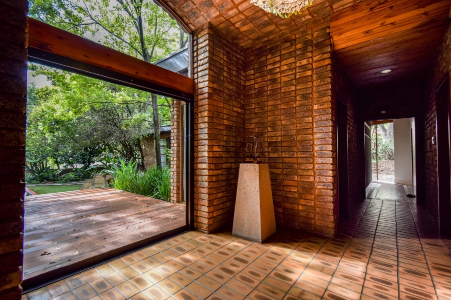 4 Bedroom Property for Sale in Waterkloof Ridge Gauteng