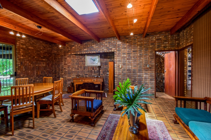 4 Bedroom Property for Sale in Waterkloof Ridge Gauteng