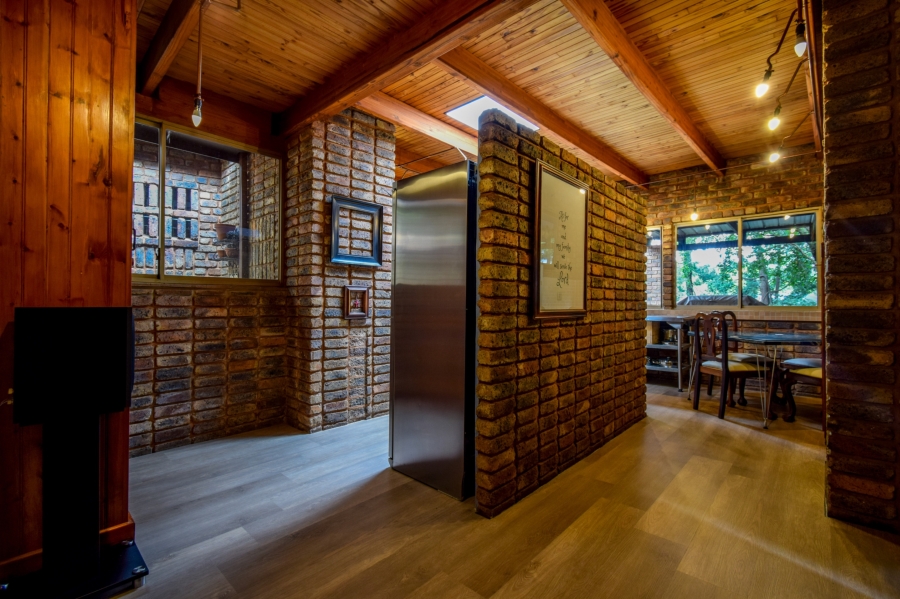 4 Bedroom Property for Sale in Waterkloof Ridge Gauteng