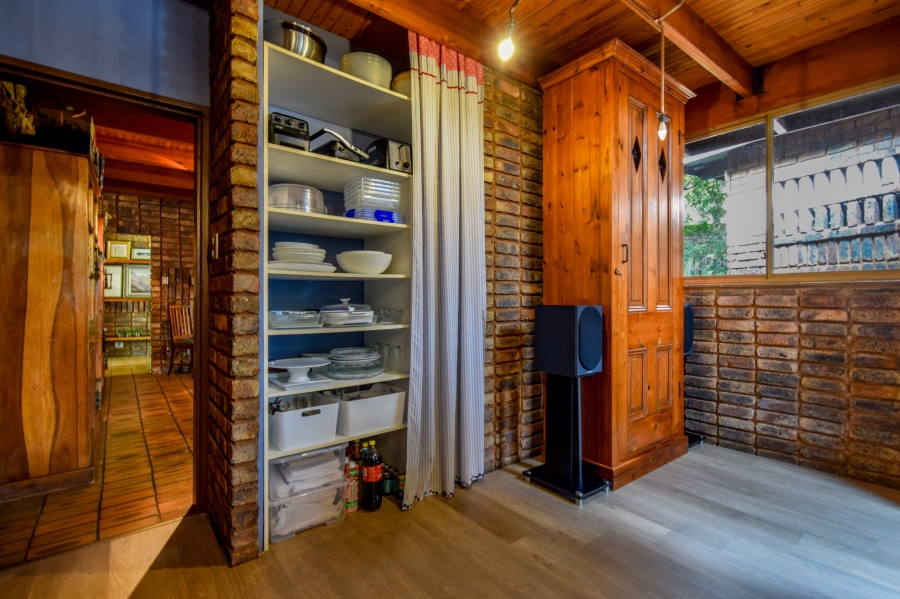 4 Bedroom Property for Sale in Waterkloof Ridge Gauteng