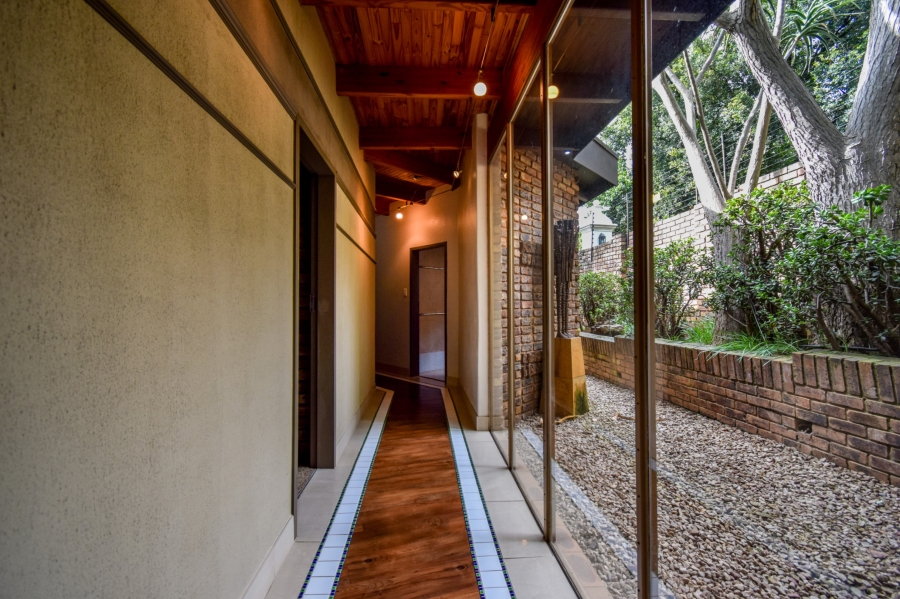 4 Bedroom Property for Sale in Waterkloof Ridge Gauteng