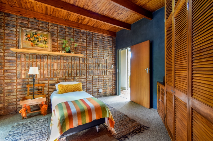 4 Bedroom Property for Sale in Waterkloof Ridge Gauteng