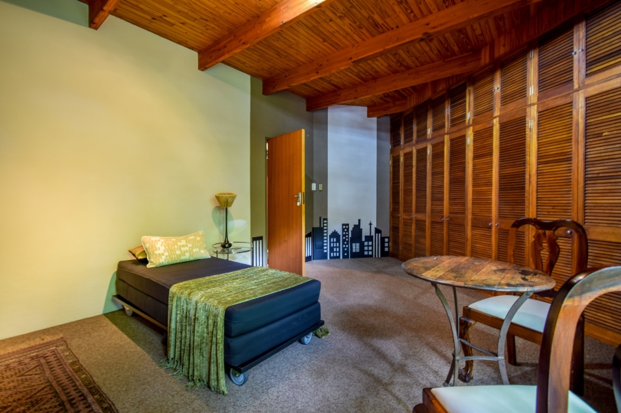 4 Bedroom Property for Sale in Waterkloof Ridge Gauteng