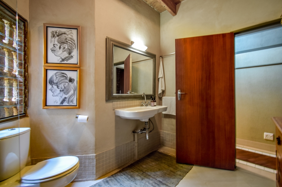 4 Bedroom Property for Sale in Waterkloof Ridge Gauteng