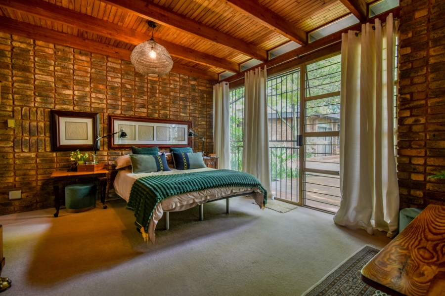 4 Bedroom Property for Sale in Waterkloof Ridge Gauteng