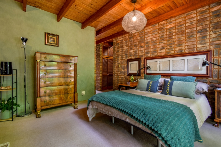 4 Bedroom Property for Sale in Waterkloof Ridge Gauteng