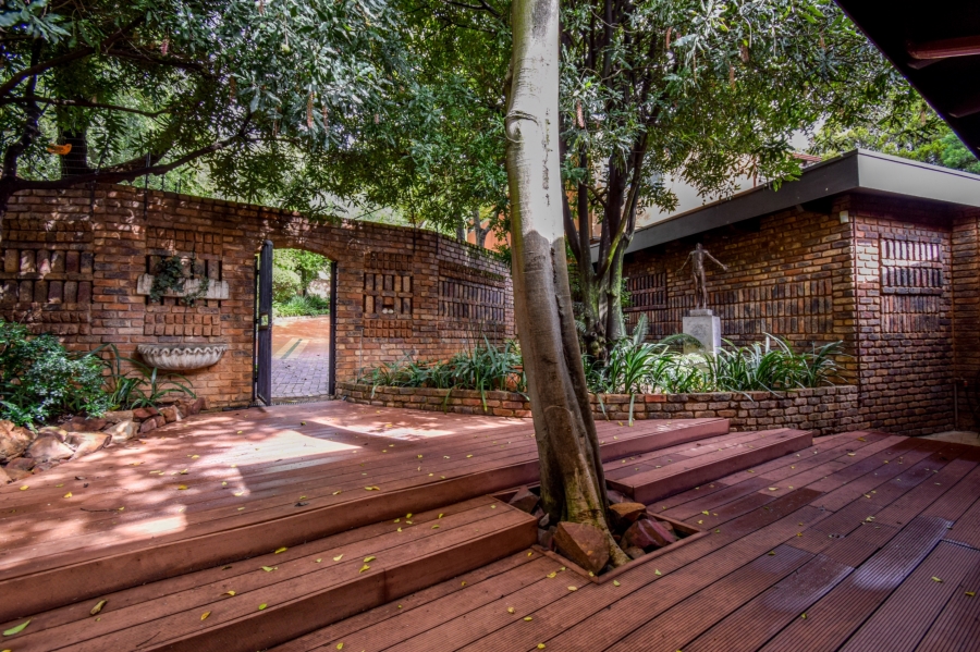 4 Bedroom Property for Sale in Waterkloof Ridge Gauteng