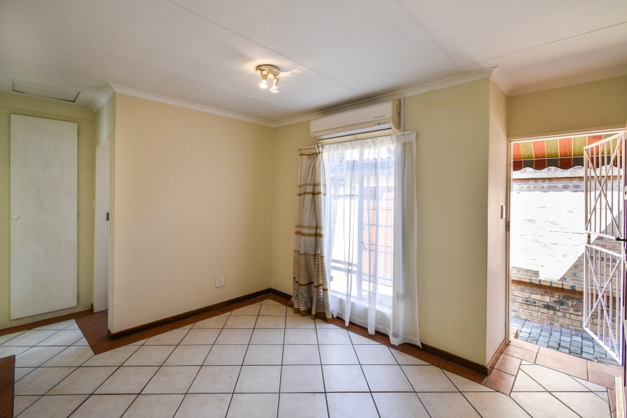 2 Bedroom Property for Sale in Moreleta Park Gauteng