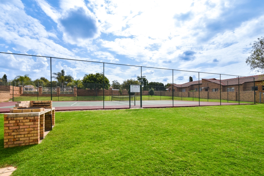 2 Bedroom Property for Sale in Moreleta Park Gauteng