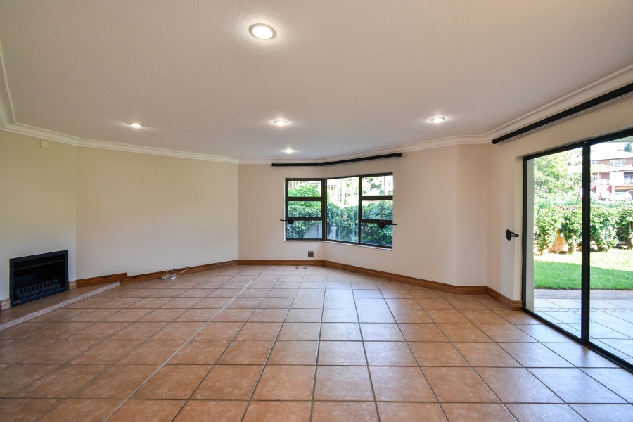 6 Bedroom Property for Sale in Wapadrand Gauteng