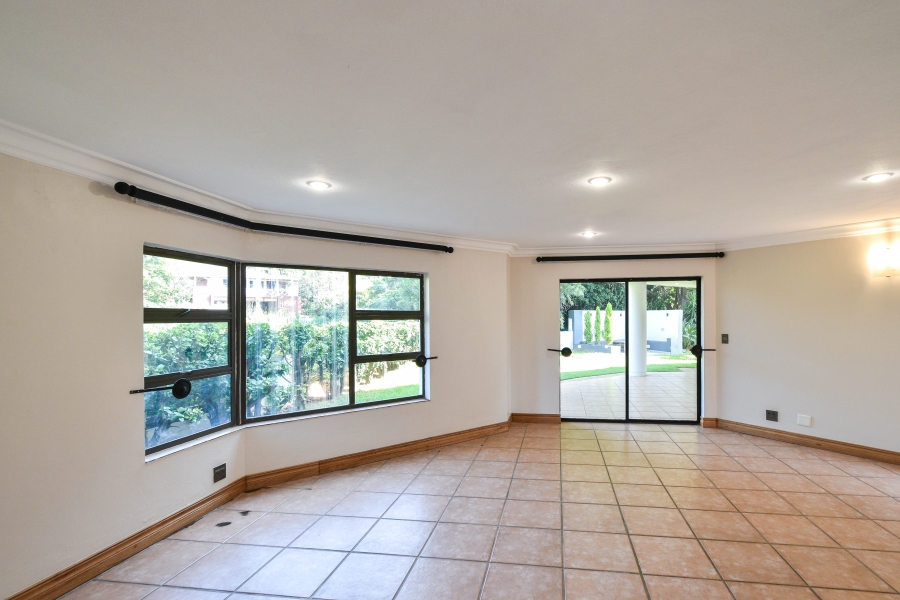 6 Bedroom Property for Sale in Wapadrand Gauteng