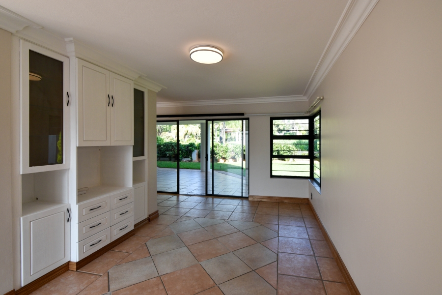 6 Bedroom Property for Sale in Wapadrand Gauteng