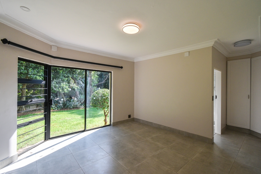 6 Bedroom Property for Sale in Wapadrand Gauteng