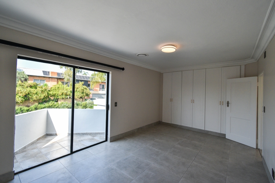 6 Bedroom Property for Sale in Wapadrand Gauteng