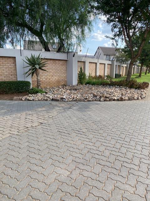 3 Bedroom Property for Sale in Willow Park Manor Gauteng