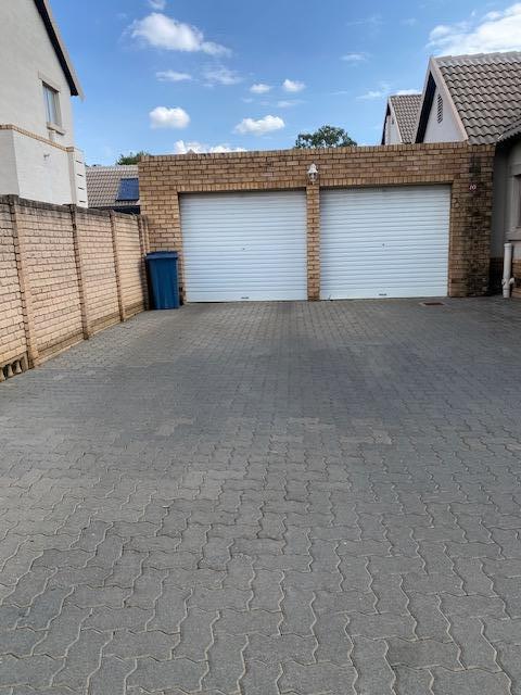 3 Bedroom Property for Sale in Willow Park Manor Gauteng