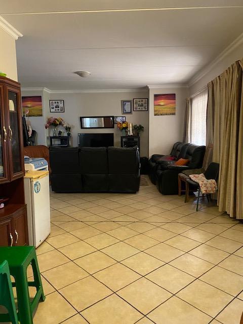 3 Bedroom Property for Sale in Willow Park Manor Gauteng