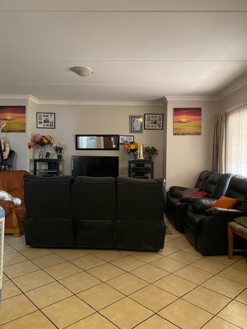 3 Bedroom Property for Sale in Willow Park Manor Gauteng