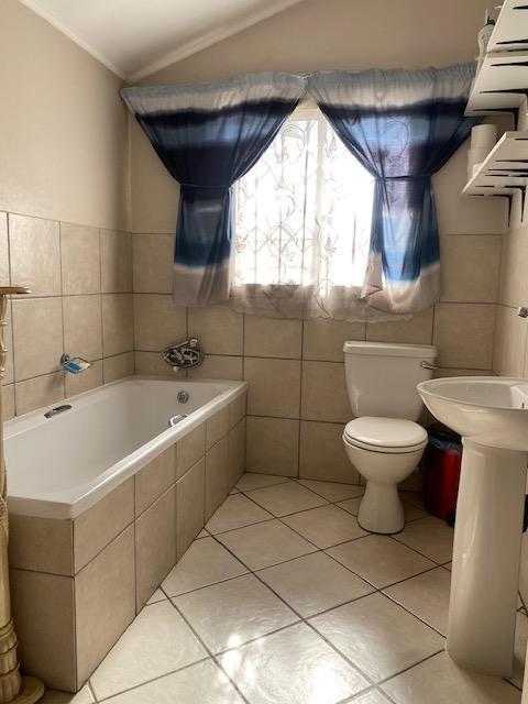 3 Bedroom Property for Sale in Willow Park Manor Gauteng