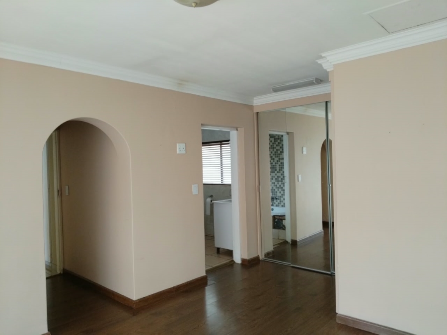 3 Bedroom Property for Sale in Glen Marais Gauteng
