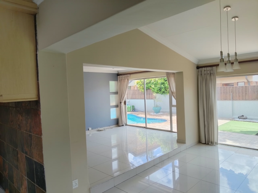 3 Bedroom Property for Sale in Glen Marais Gauteng