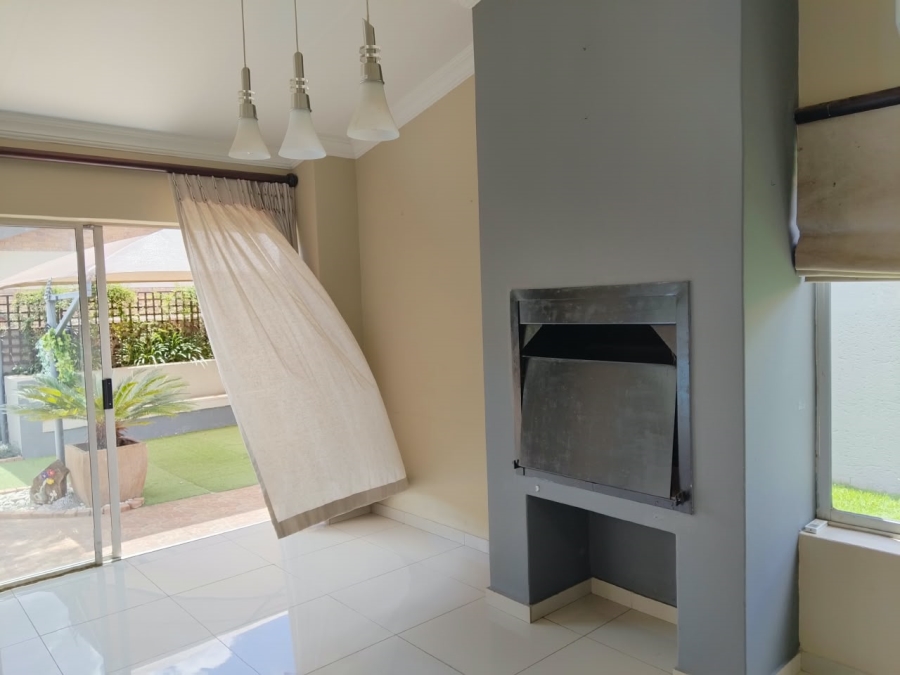 3 Bedroom Property for Sale in Glen Marais Gauteng
