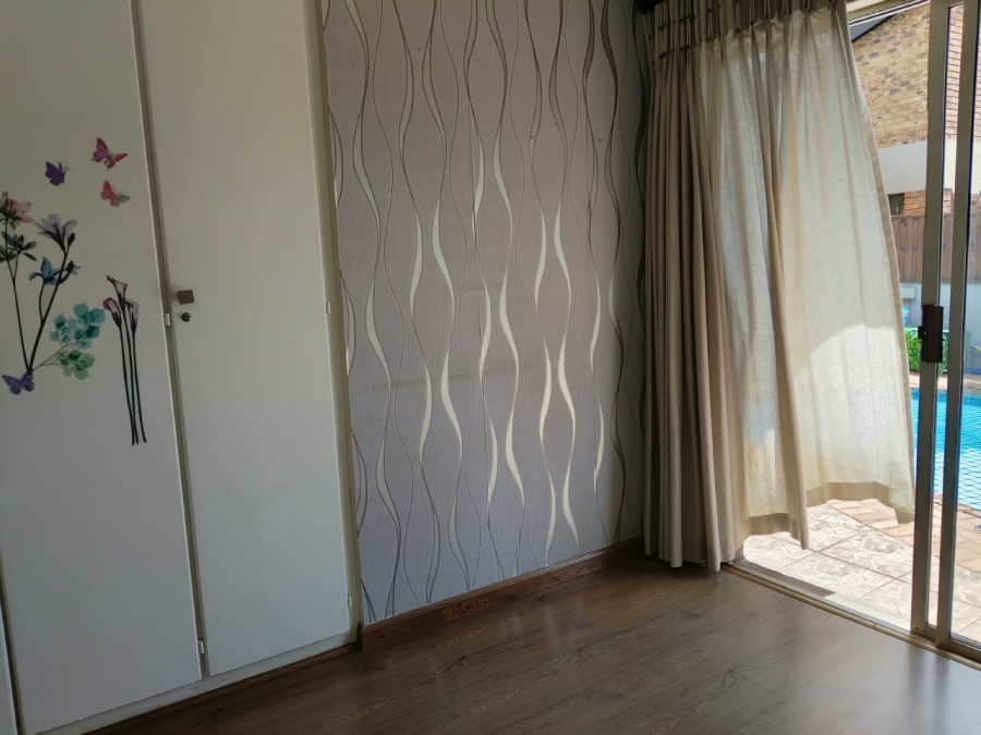 3 Bedroom Property for Sale in Glen Marais Gauteng