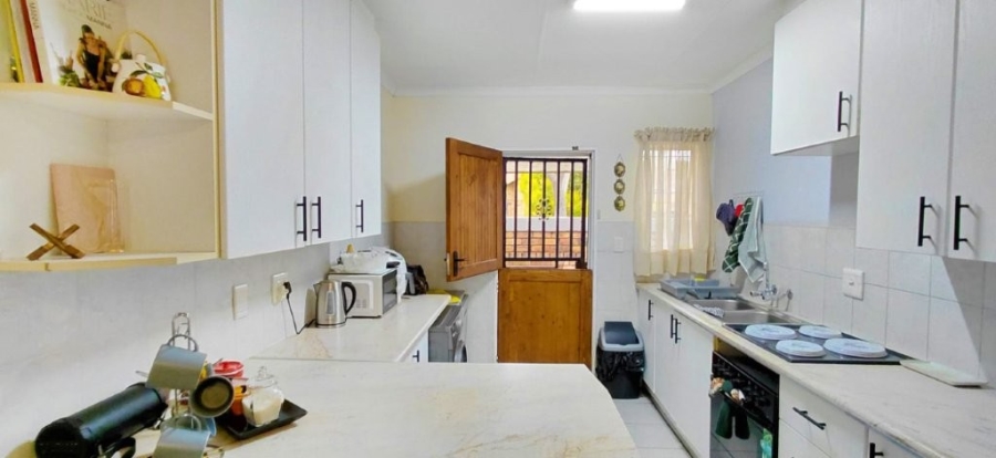 2 Bedroom Property for Sale in Wilgeheuwel Gauteng