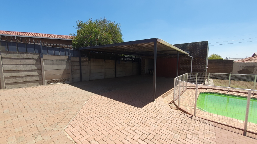 3 Bedroom Property for Sale in Elandspark Gauteng