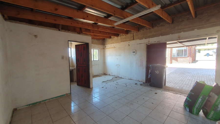 3 Bedroom Property for Sale in Elandspark Gauteng