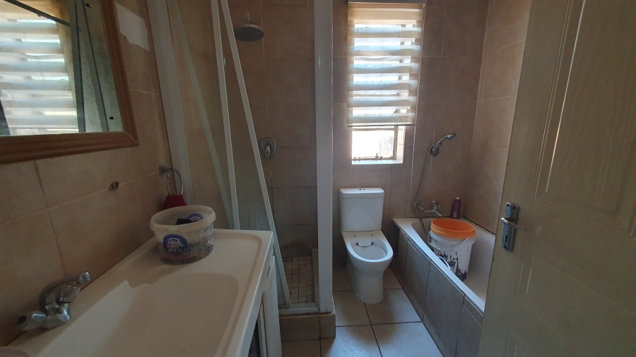 3 Bedroom Property for Sale in Rosettenville Gauteng