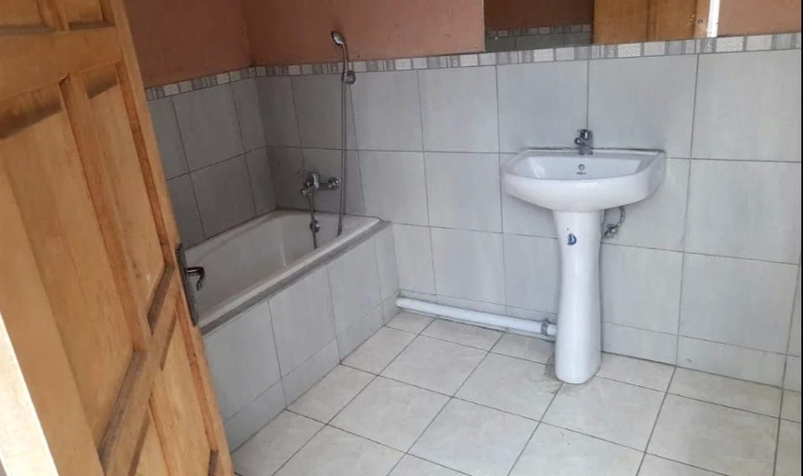 9 Bedroom Property for Sale in Daveyton Gauteng