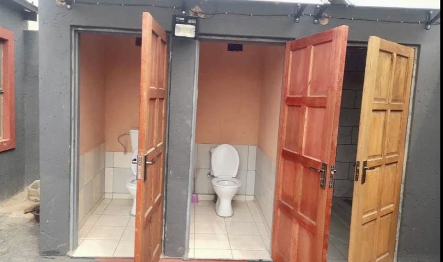 9 Bedroom Property for Sale in Daveyton Gauteng