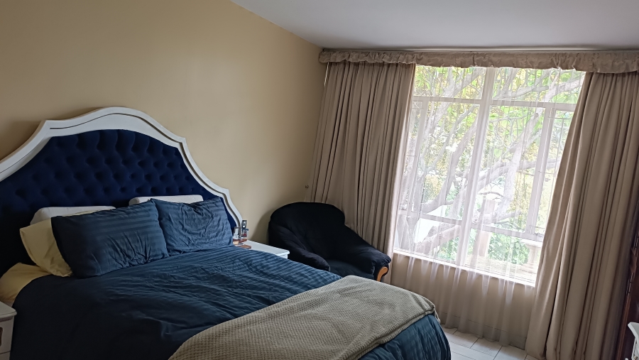 2 Bedroom Property for Sale in La Montagne Gauteng