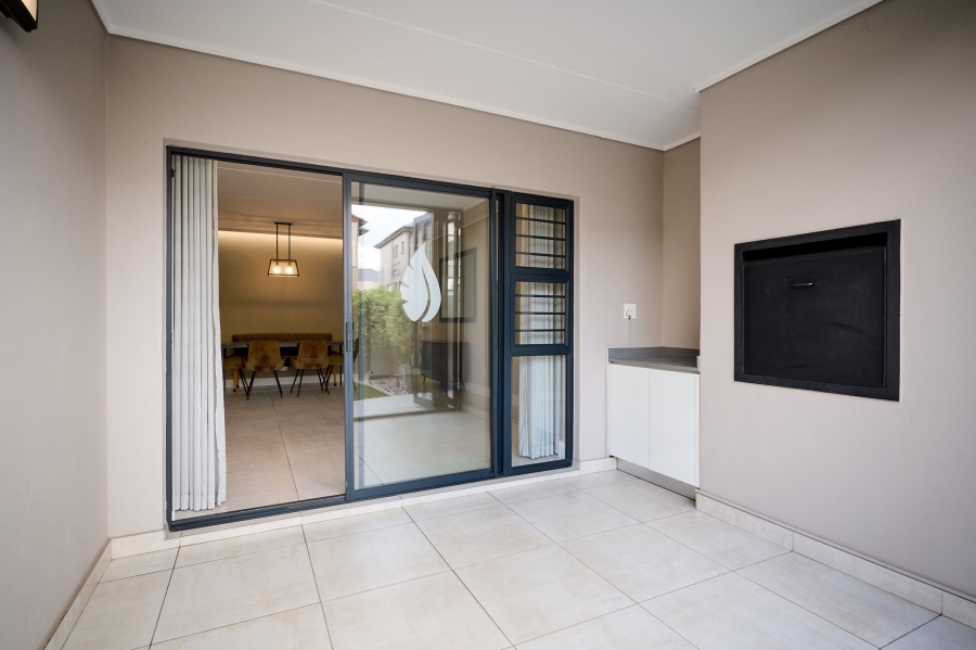 3 Bedroom Property for Sale in The Polofields Gauteng