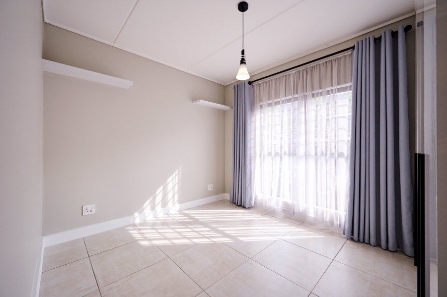 3 Bedroom Property for Sale in The Polofields Gauteng