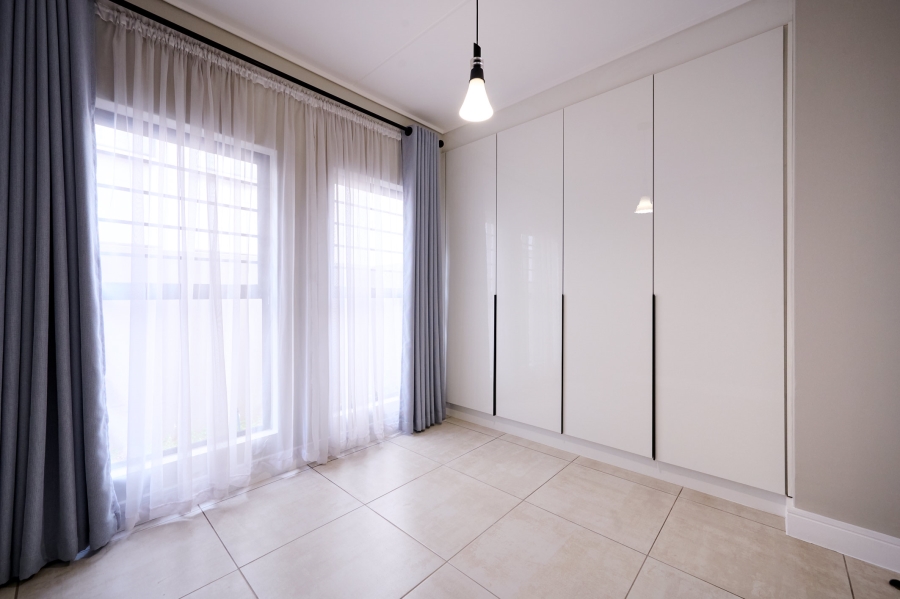 3 Bedroom Property for Sale in The Polofields Gauteng