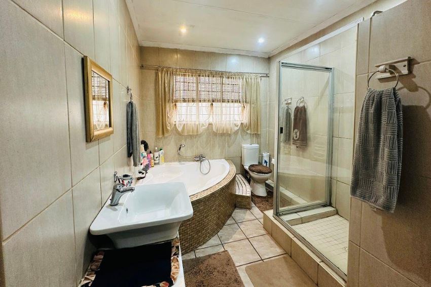 5 Bedroom Property for Sale in Alberton North Gauteng