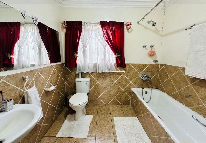 5 Bedroom Property for Sale in Alberton North Gauteng