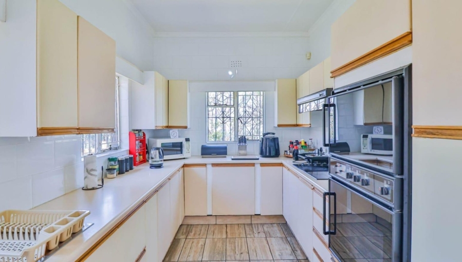 4 Bedroom Property for Sale in Linmeyer Gauteng