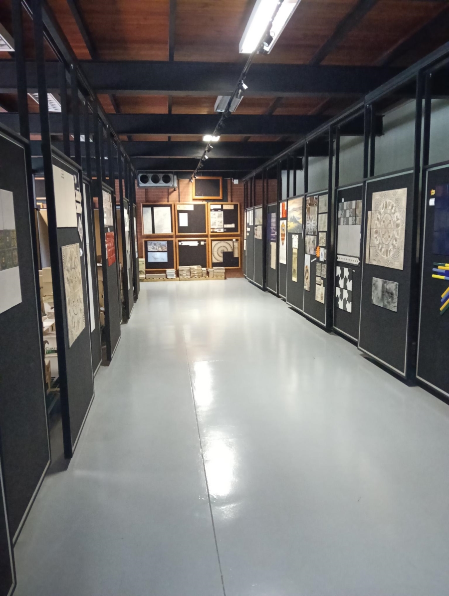 Commercial Property for Sale in Koedoespoort Industrial Gauteng