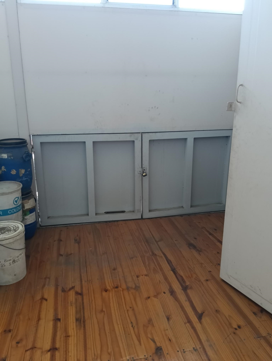 Commercial Property for Sale in Koedoespoort Industrial Gauteng