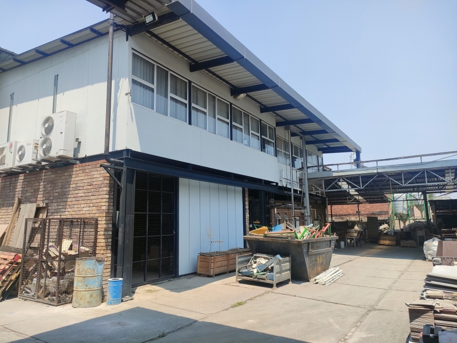 Commercial Property for Sale in Koedoespoort Industrial Gauteng