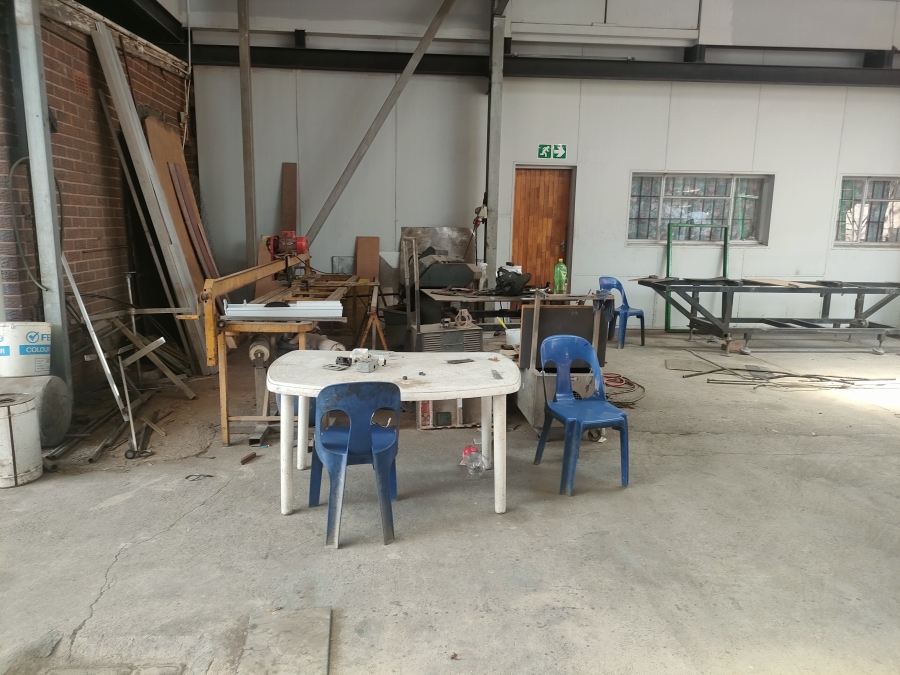 Commercial Property for Sale in Koedoespoort Industrial Gauteng