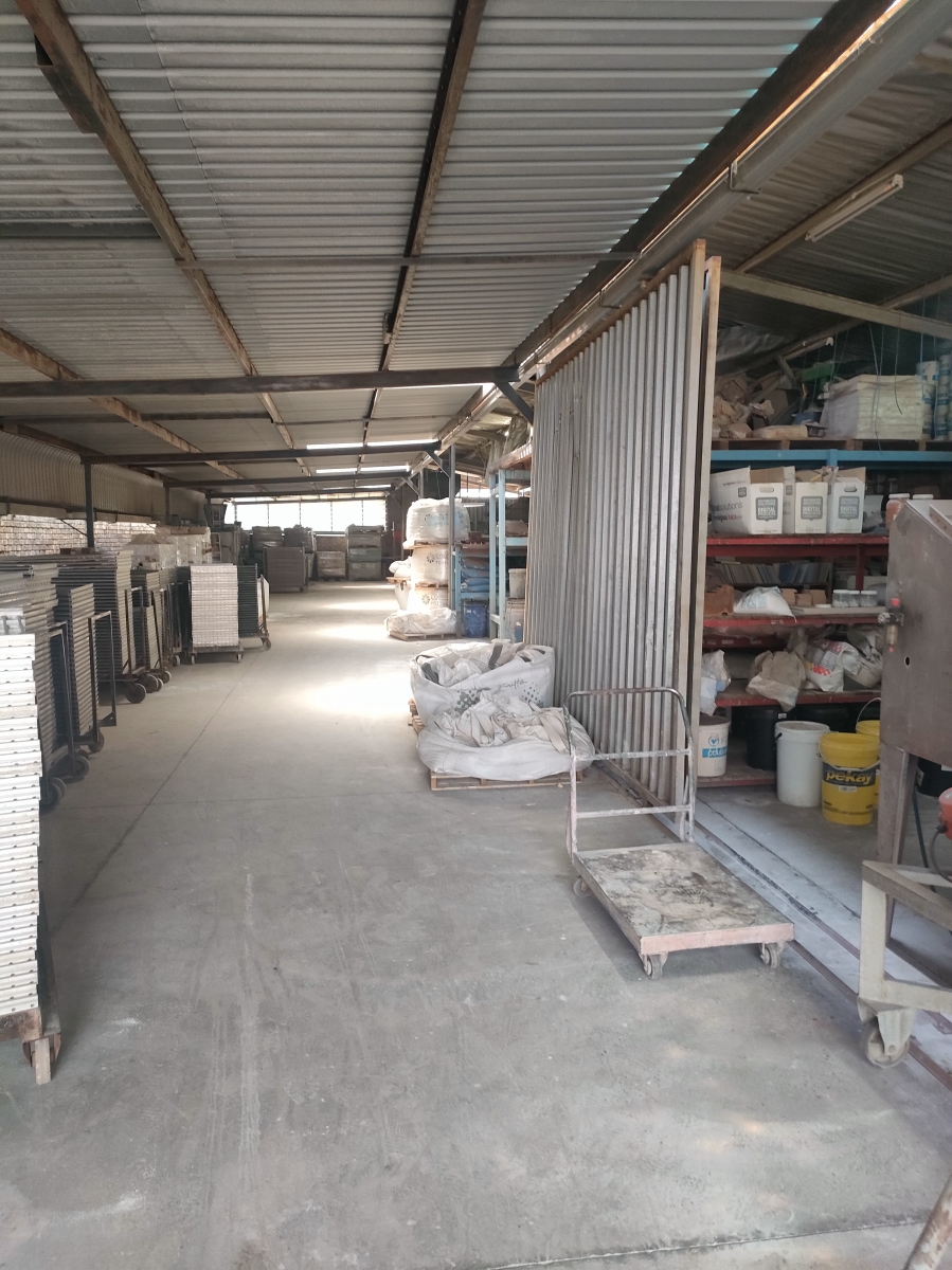 Commercial Property for Sale in Koedoespoort Industrial Gauteng