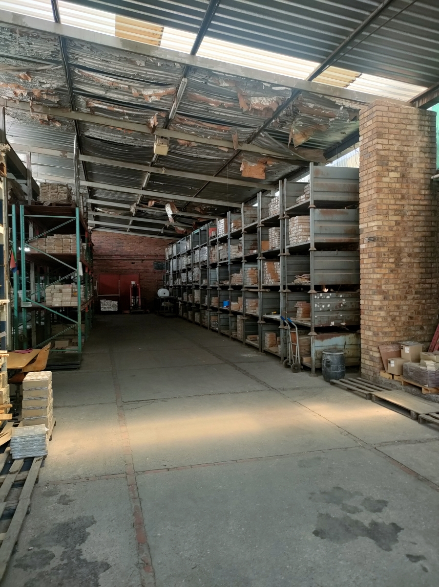 Commercial Property for Sale in Koedoespoort Industrial Gauteng