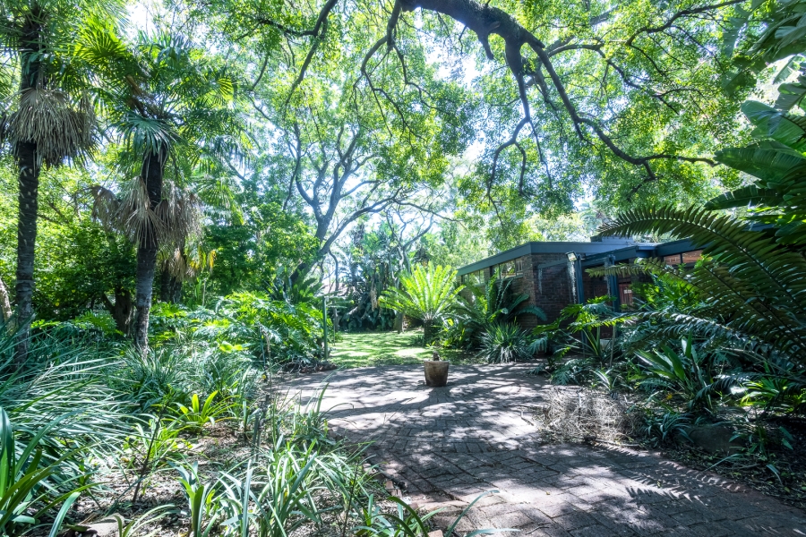 4 Bedroom Property for Sale in Brummeria Gauteng