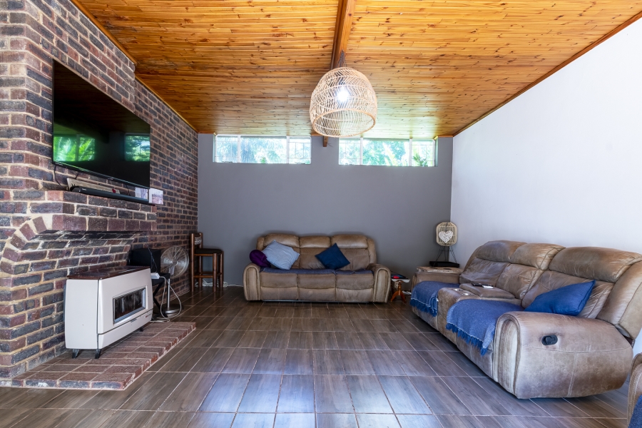 4 Bedroom Property for Sale in Brummeria Gauteng