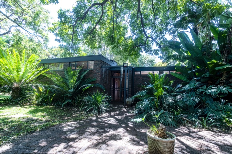 4 Bedroom Property for Sale in Brummeria Gauteng