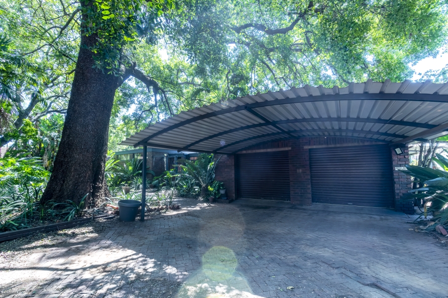 4 Bedroom Property for Sale in Brummeria Gauteng